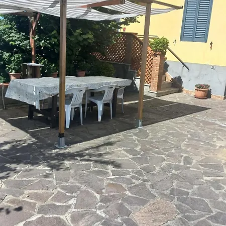 Tana Rosa Montopoli in Val d'Arno